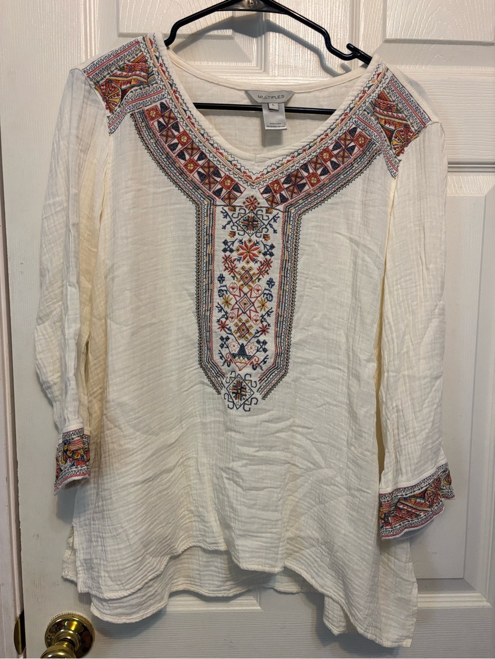 Multiples Embroidered Tunic Top Cream Cotton Blouse Embroidered V-Neck Sz L